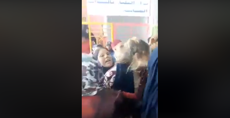 فيديو عاجل صفاقسوالد يدخل ابنته المستشفى من اجل grip تخرج ميتة