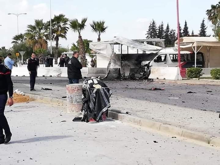 فيديو تفجير البحيرة 5 جرحى في صفوف الأمنيين