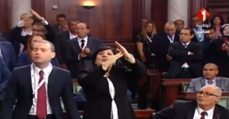 بالفيديو فوضى داخل البرلمان التونسي بسبب عبير موسي