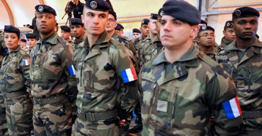 600 إصابة بكورونا في صفوف الجيش الفرنسي
