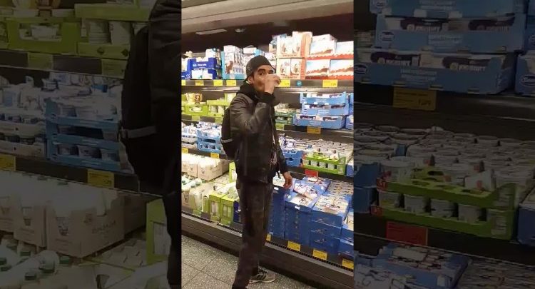فيديو تونسي في ألمانيا يورط نفسه في تهمة القتل وهو يأكل مواد غذائية..والإعلام الألماني مشمئز