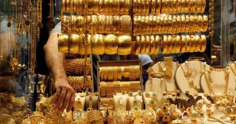 سعر غرام الذهب عيار 18 بلغ 200 دينارا