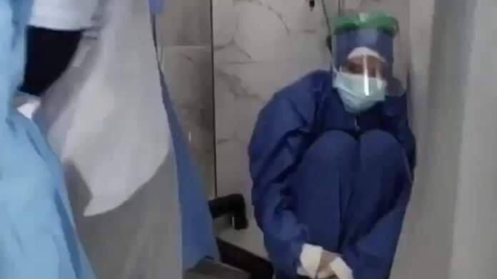 مصر فيديو صادم يظهر وفاة مرضى الكورونا بمستشفى العزل بالحسينية